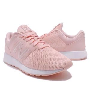 New Balance Women’s 24 V1 Sneaker Baby pink size 7